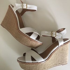 Charlotte Russe White Wedges Size 8